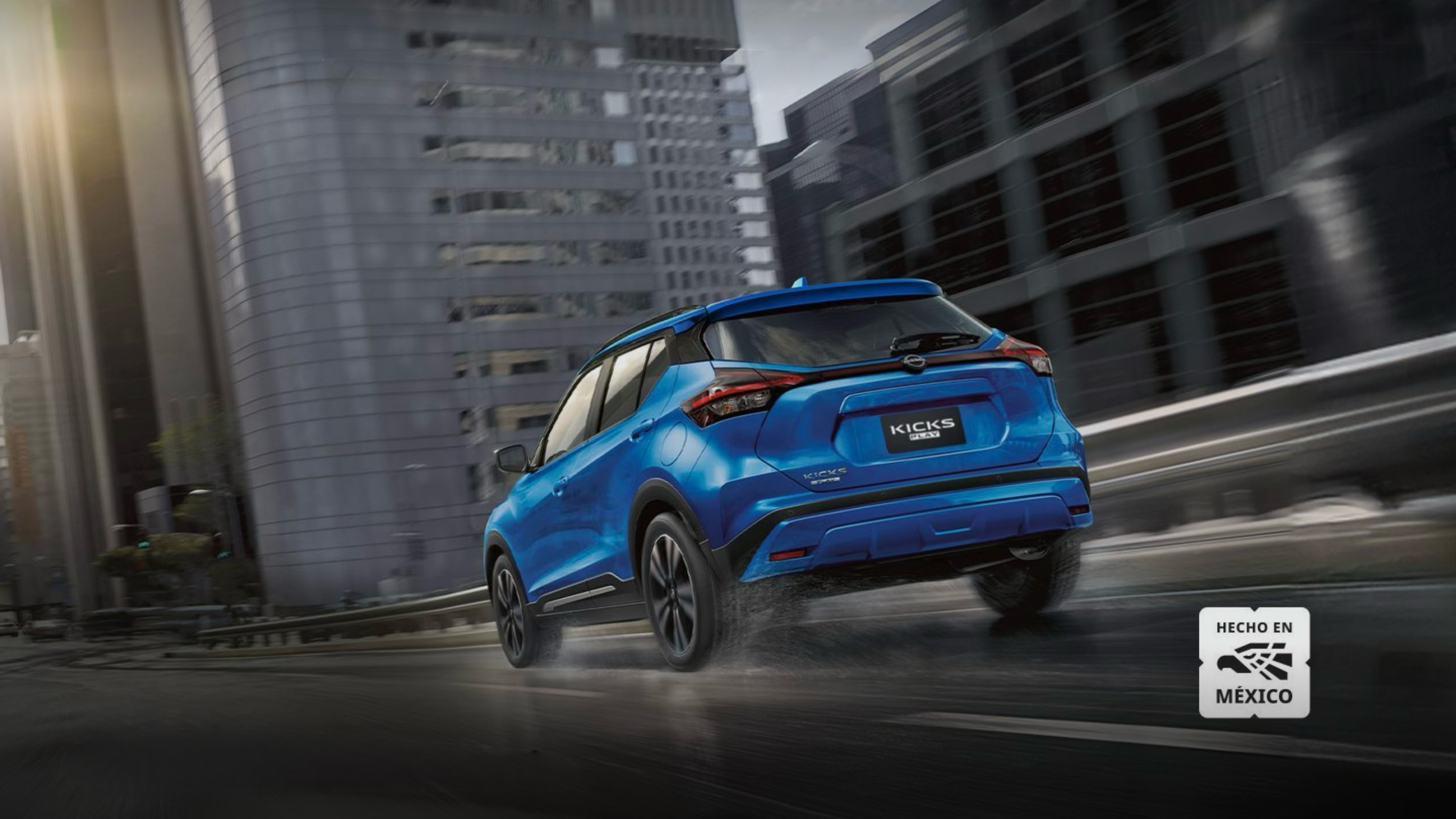 2025 Nissan Kicks Play Advance CVT